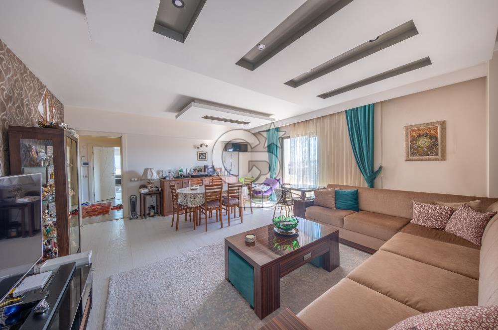 Granada Sitesi’nde Panoramik İzmir Manzaralı 3+1 Lüx Daire 