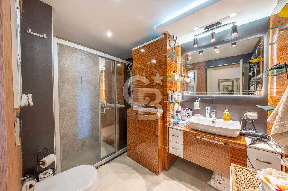 Granada Sitesi’nde Panoramik İzmir Manzaralı 3+1 Lüx Daire 