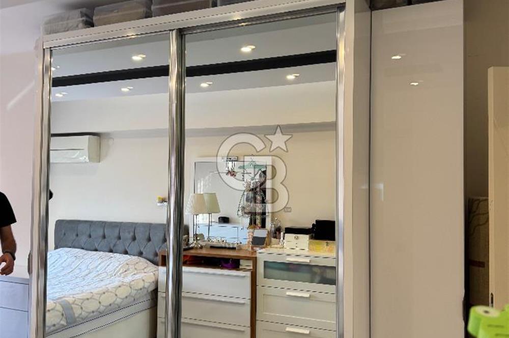 Granada Sitesi’nde Panoramik İzmir Manzaralı 3+1 Lüx Daire 