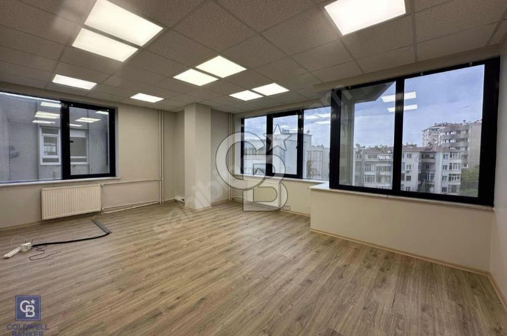 KIZILTOPRAK BAĞDAT CADDESİNE 2.BİNA KDV AVANTAJLI 270 M2 İŞ YERİ