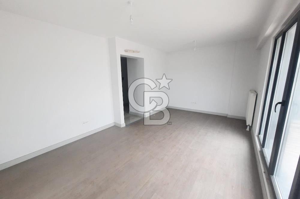 SEMTBAHÇEKENT 2. ETAPTA KISA KATLI TERASLI 2+1 KİRALIK DAİRE