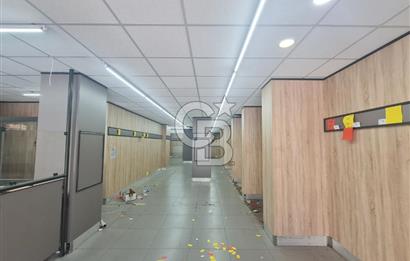 Kadıköy Acıbademde Yüksek Arsa Paylı Satılık  Dükkan