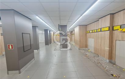 Kadıköy Acıbademde Yüksek Arsa Paylı Satılık  Dükkan