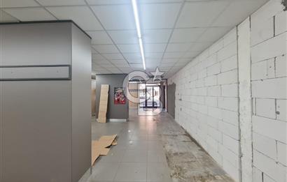 Kadıköy Acıbademde Yüksek Arsa Paylı Satılık  Dükkan