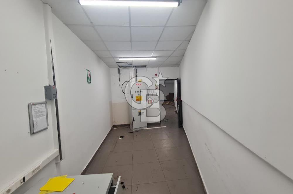 Kadıköy Acıbademde Yüksek Arsa Paylı Satılık  Dükkan