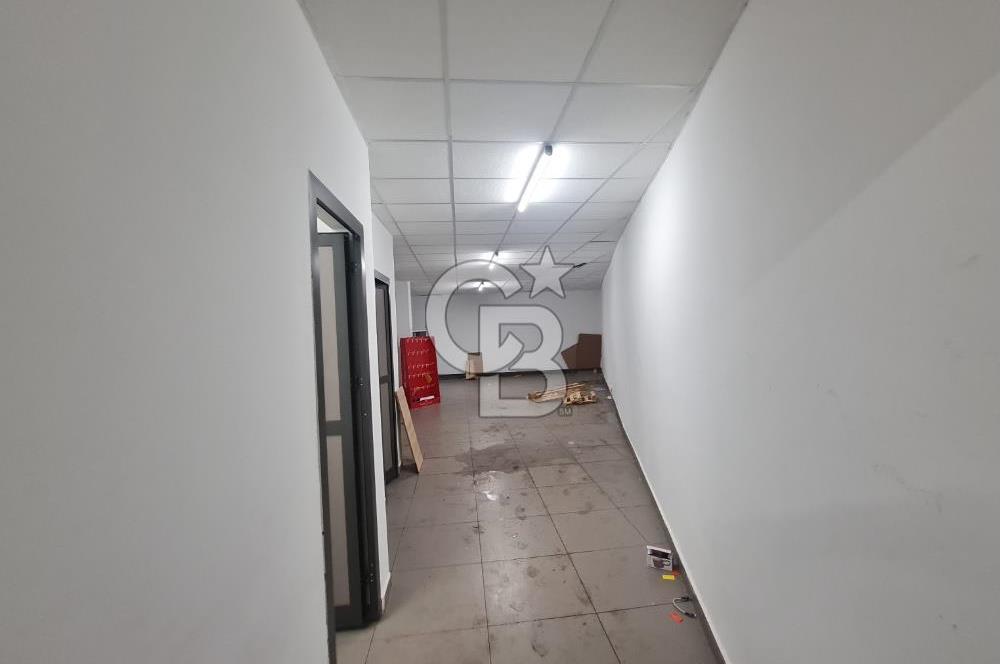 Kadıköy Acıbademde Yüksek Arsa Paylı Satılık  Dükkan