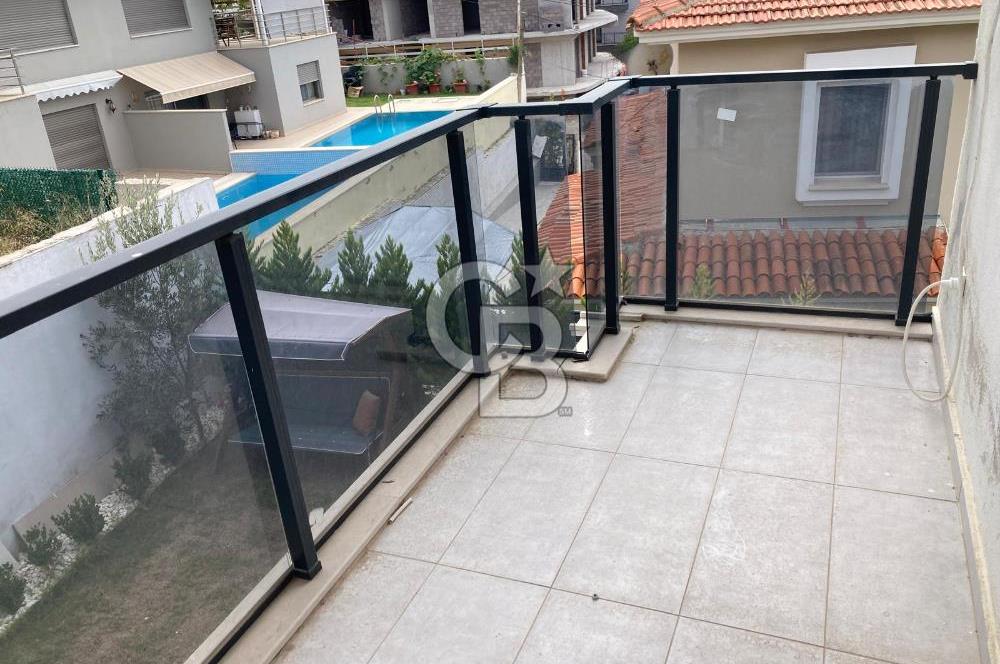 CB SMYRNA' DAN ÇEŞME' DE MERKEZİ LOKASYONDA SATILIK VİLLA