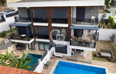 CB SMYRNA' DAN ÇEŞME' DE MERKEZİ LOKASYONDA SATILIK VİLLA