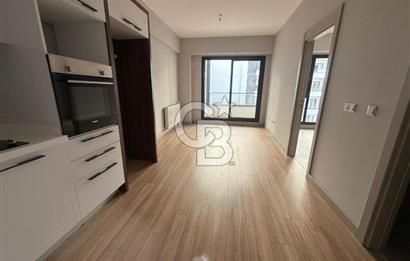 Park Yaşam Bornova'da Havuz Cephe 1+1 Kiralık Daire
