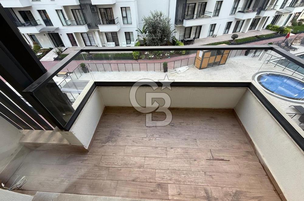 Park Yaşam Bornova'da Havuz Cephe 1+1 Kiralık Daire