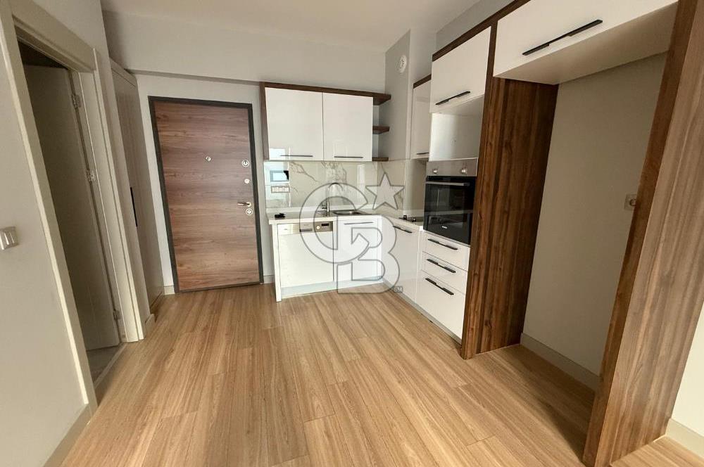 Park Yaşam Bornova'da Havuz Cephe 1+1 Kiralık Daire