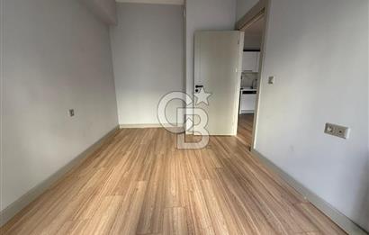 Park Yaşam Bornova'da Havuz Cephe 1+1 Kiralık Daire