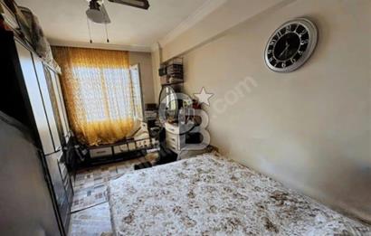 İzmir Karşıyaka Fikri Altay'da Satılık 3+1 daire