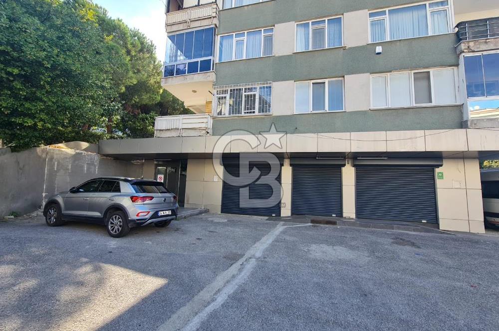 Kadıköy Acıbademde Yüksek Arsa Paylı Satılık  Dükkan