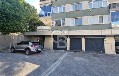 Kadıköy Acıbademde Yüksek Arsa Paylı Satılık  Dükkan