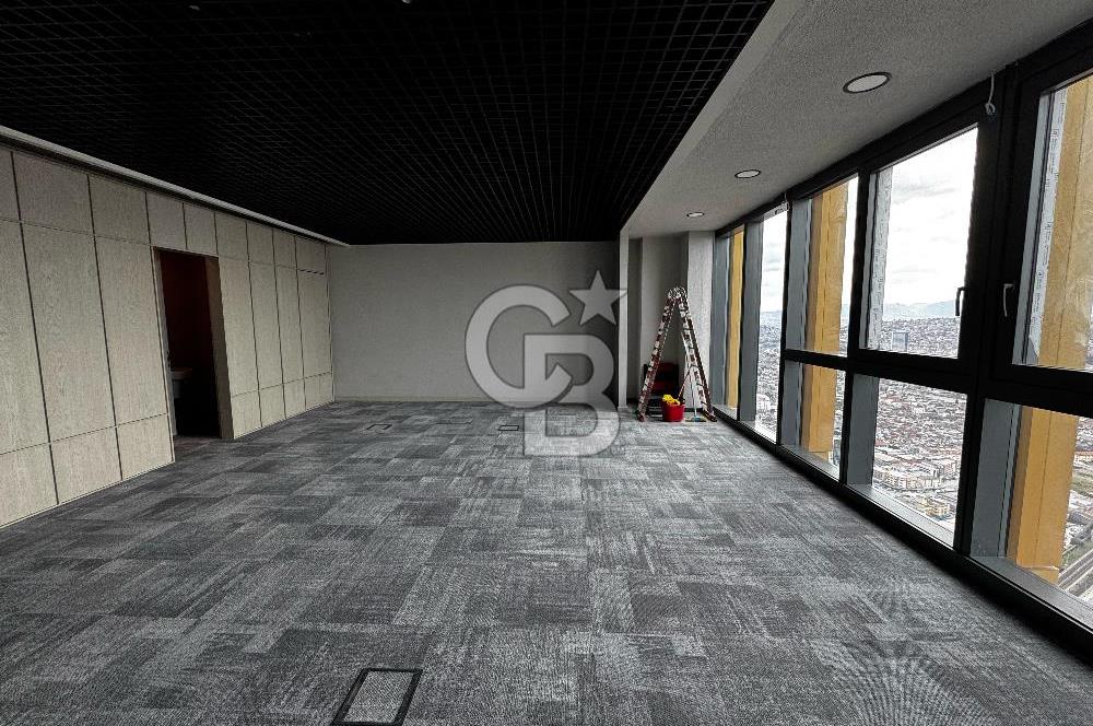 MAHAL BOMANTİDE 50.KATTA FULL DENİZ MANZARALI KİRALIK OFİS