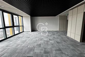 MAHAL BOMANTİDE 50.KATTA FULL DENİZ MANZARALI KİRALIK OFİS