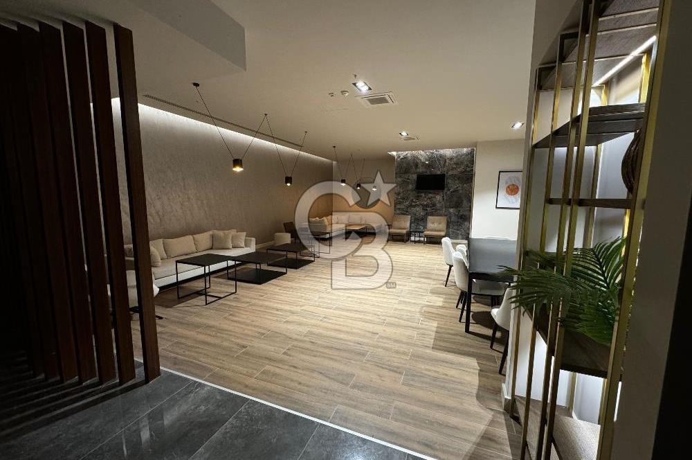 MAHAL BOMANTİDE 50.KATTA FULL DENİZ MANZARALI KİRALIK OFİS
