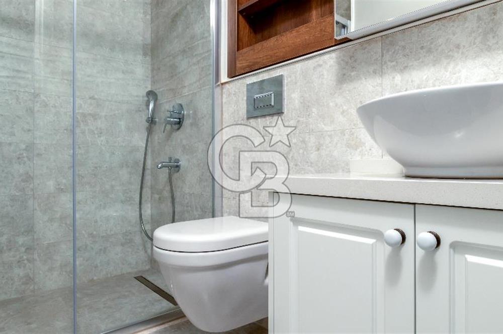 URLA KUŞÇULAR'DA SIFIR,PEYZAJLI, HAVUZLU 3+1 LÜKS VİLLA SATILIK