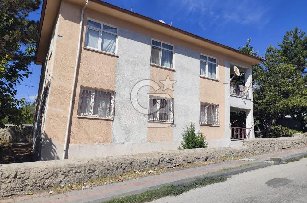 Çubuk Merkezde Satılık Müstakil Ev.