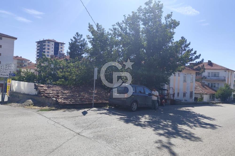 Çubuk Merkezde Satılık Müstakil Ev.