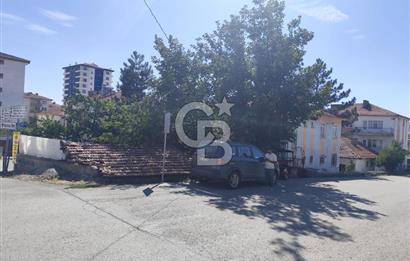 Çubuk Merkezde Satılık Müstakil Ev.