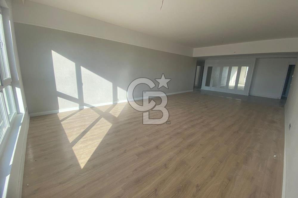 İncek Faras Panorama Sitesi'nde Manzaralı Kiralık 4+1 Daire