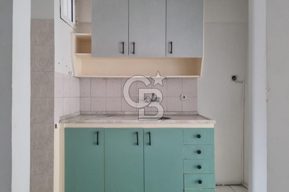 KARŞIYAKA  TERSANE MAHALLESİNDE SATILIK 3+1 DAİRE