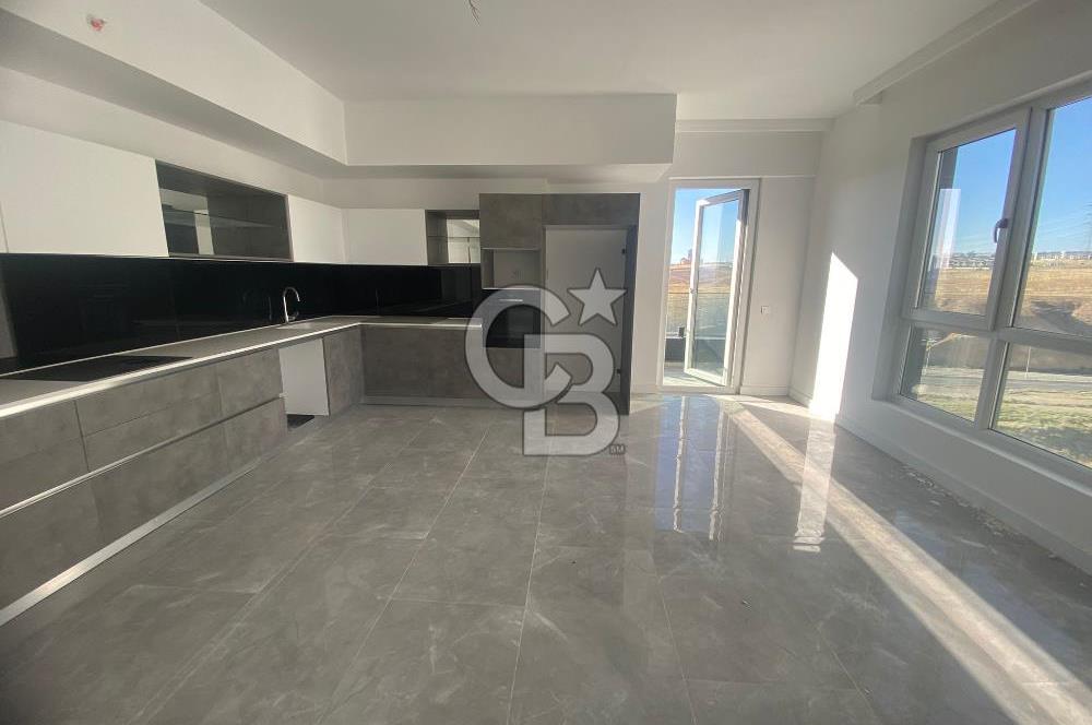 İncek Faras Panorama Sitesi'nde Manzaralı Kiralık 4+1 Daire
