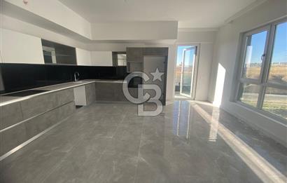 İncek Faras Panorama Sitesi'nde Manzaralı Kiralık 4+1 Daire