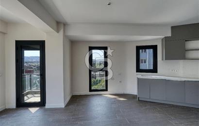 Alsancak Kahramanlar da 2+1 Satılık Ofis