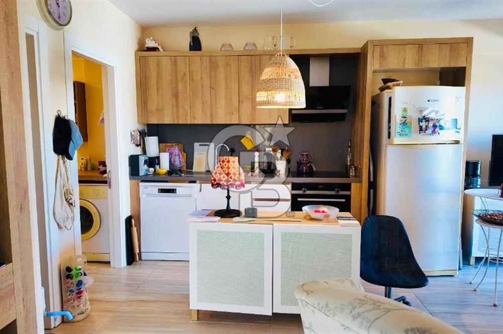 FOÇA FOTAŞ TATİL KÖYÜ BAHÇE KULLANIM ALANI GENİŞ SATILIK DAİRE