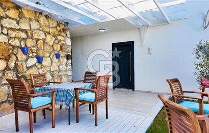 FOÇA FOTAŞ TATİL KÖYÜ BAHÇE KULLANIM ALANI GENİŞ SATILIK DAİRE