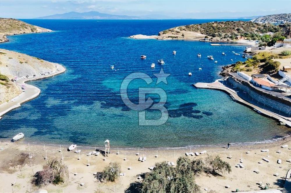 FOÇA FOTAŞ TATİL KÖYÜ BAHÇE KULLANIM ALANI GENİŞ SATILIK DAİRE