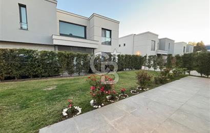 Sasalı 5+1 Müstakil Havuzlu Satılık Villa