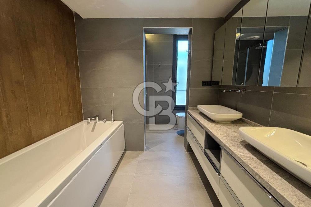 Sasalı 5+1 Müstakil Havuzlu Satılık Villa