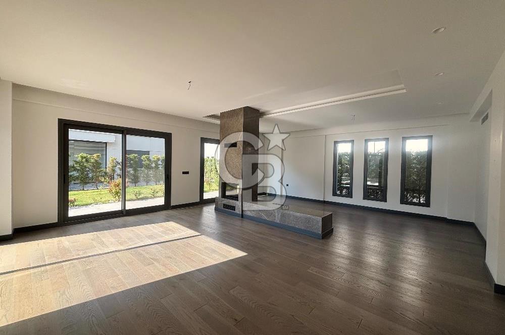 Sasalı 5+1 Müstakil Havuzlu Satılık Villa