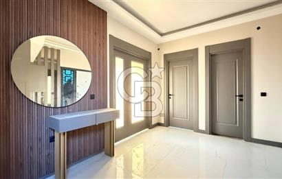 ALACAATLI'DA 5+1 PANORAMİK MANZARALI LÜKS YAPILI SATILIK VİLLA