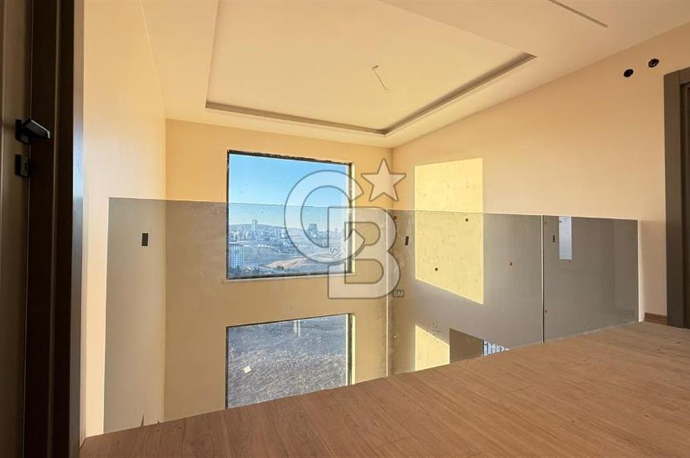 ALACAATLI'DA 5+1 PANORAMİK MANZARALI LÜKS YAPILI SATILIK VİLLA