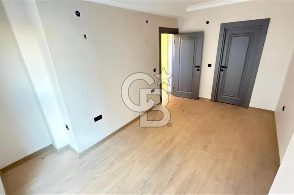 ALACAATLI'DA 5+1 PANORAMİK MANZARALI LÜKS YAPILI SATILIK VİLLA