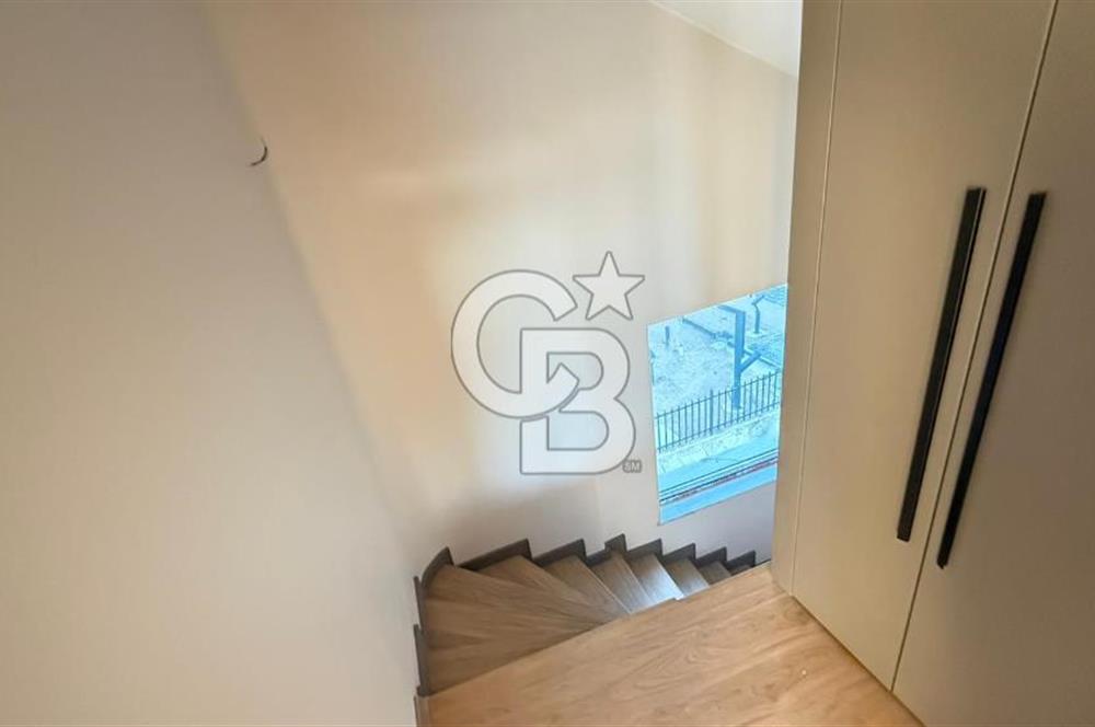 ALACAATLI'DA 5+1 PANORAMİK MANZARALI LÜKS YAPILI SATILIK VİLLA