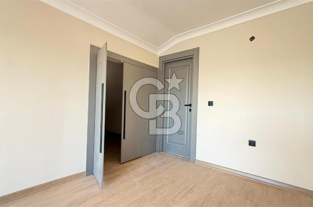 ALACAATLI'DA 5+1 PANORAMİK MANZARALI LÜKS YAPILI SATILIK VİLLA