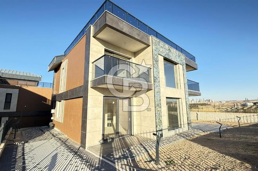 ALACAATLI'DA 5+1 PANORAMİK MANZARALI LÜKS YAPILI SATILIK VİLLA