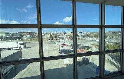 CB/PARK RUŞEN OKUL'DAN ANAYOLA CEPHE (1300m2) KİRALIK PLAZA