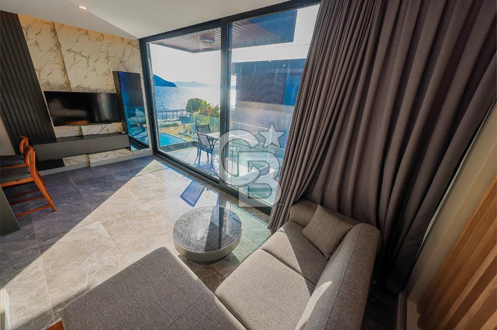 Bodrum Turgutreis’te Denize Sıfır 2+1 Kiralık Daire 