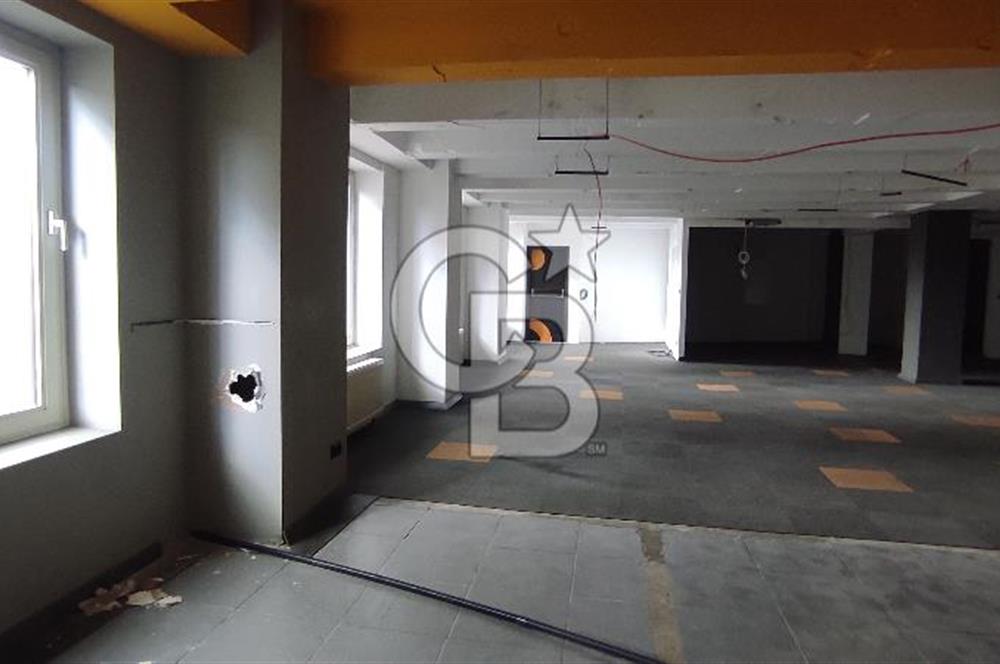 GÜMÜŞSUYU'NDA PRESTİJLİ LOKASYONDA KDV'li 236M2 KİRALIK OFİS