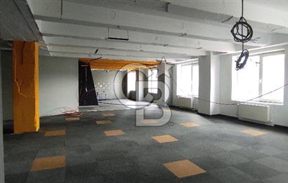 GÜMÜŞSUYU'NDA PRESTİJLİ LOKASYONDA KDV'li 236M2 KİRALIK OFİS