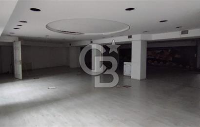 GÜMÜŞSUYU CADDE ÜZERİ PRESTİJLİ LOKASYONDA KDV' li 492 M2 KİRALIK OFİS