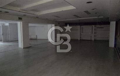 GÜMÜŞSUYU CADDE ÜZERİ PRESTİJLİ LOKASYONDA KDV' li 492 M2 KİRALIK OFİS