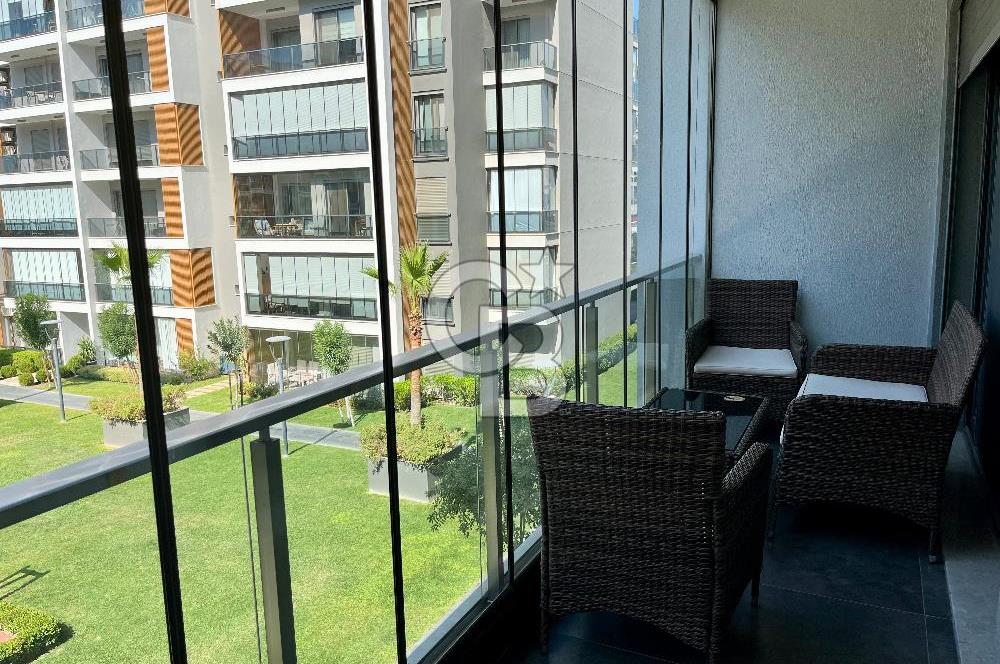 Ataşehir Modern Satılık 1+1 Eşyalı Boş Daire